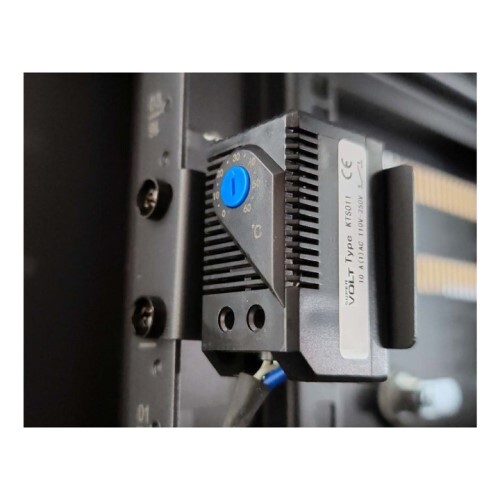 RACK CABINET 18U PRO LINE WITH INTEGRATED FANS 3 RACK SHELVES / CASTERS AND FEET / TEMPERED GLASS DO