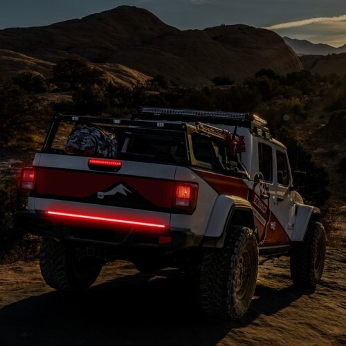 LIGHT BAR LED 48" TAILGATE W/ SQUENTIAL TURN SIGNAL