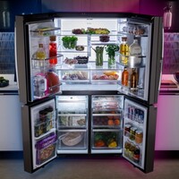 REFRIGERATOR 22.9 CU FT 4 DOOR FRENCH DOOR  W / DOOR IN DOOR  FPT RESISTANT  STAINLESS STEEL